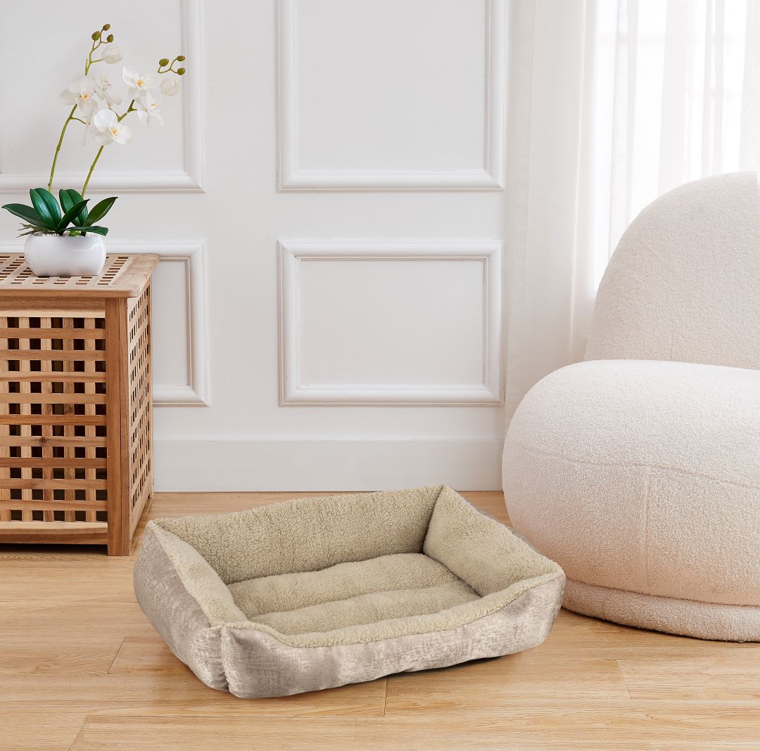 Charlie Fur Cud Bed 19x 23x 5 Rect Asst