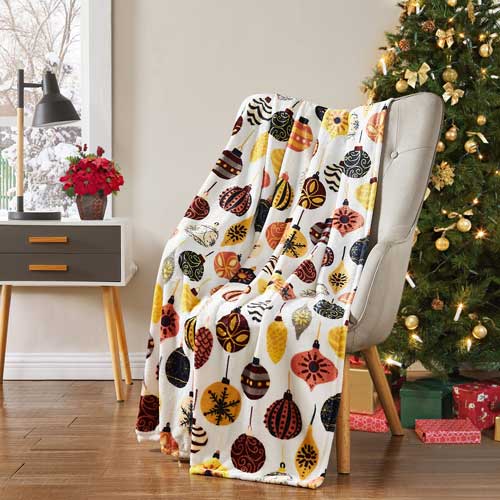 Christmas Baubles Flannel Throw 50"x70" internet