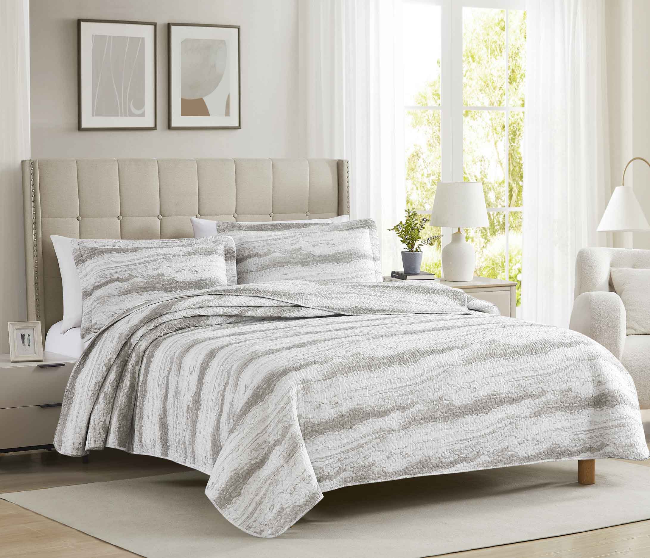 Bonaire Tan Marble 3pc Pinsonic Quilt King