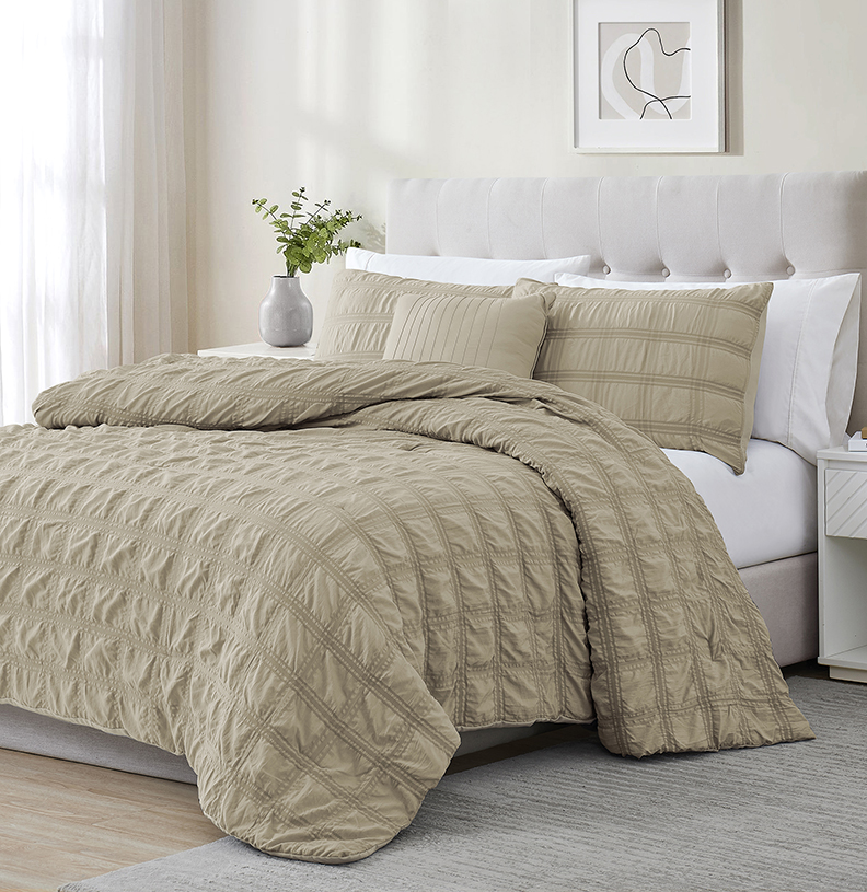 Eliza 4pc Seersucker Comforter Set King Tan