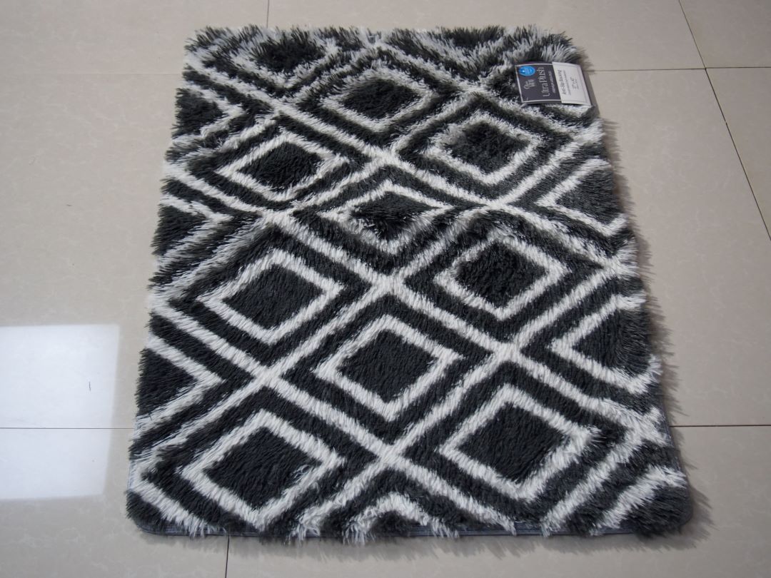 Gia Shaggy Printed Rug 27"/42" Grey