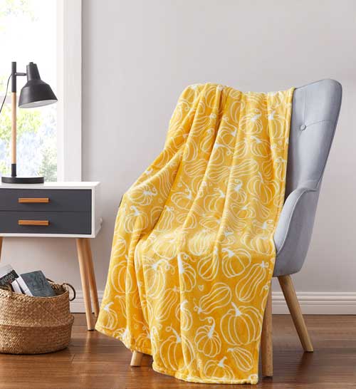 Harvest Pumpkin Hearts Printed Flannel Throw 50"x70" Mailer Bag