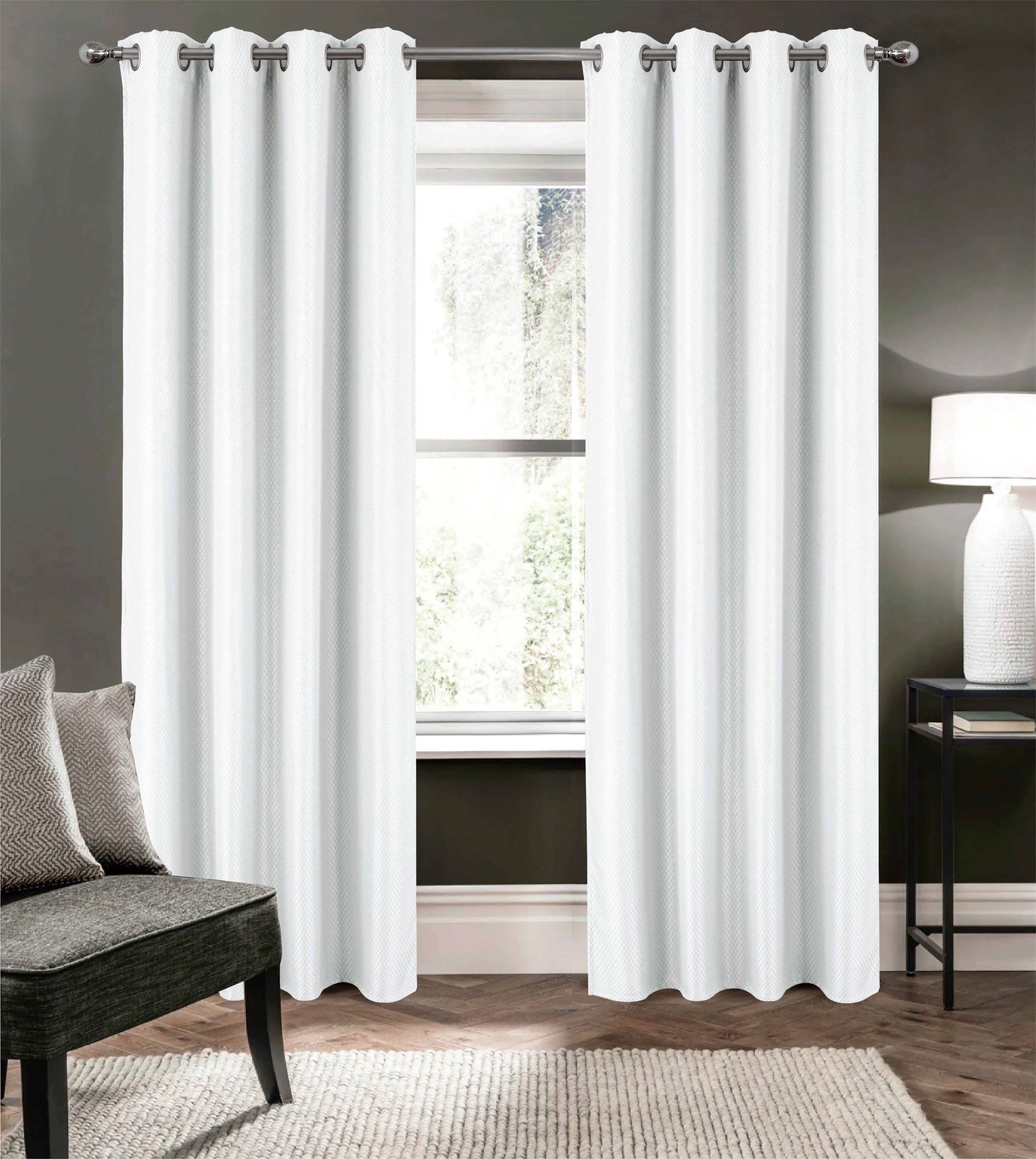 Ian Lux Jacq Blackout Grom Panel 90" White