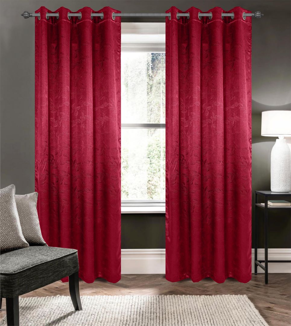 Arlo Embossed Blackout Grommet Panel 90" Burg