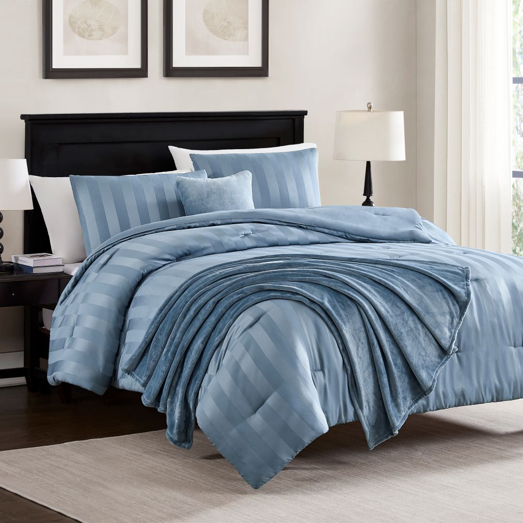 Hampton Satin Stripe 5pc Comforter W/Bonus Throw Q Wedgwood