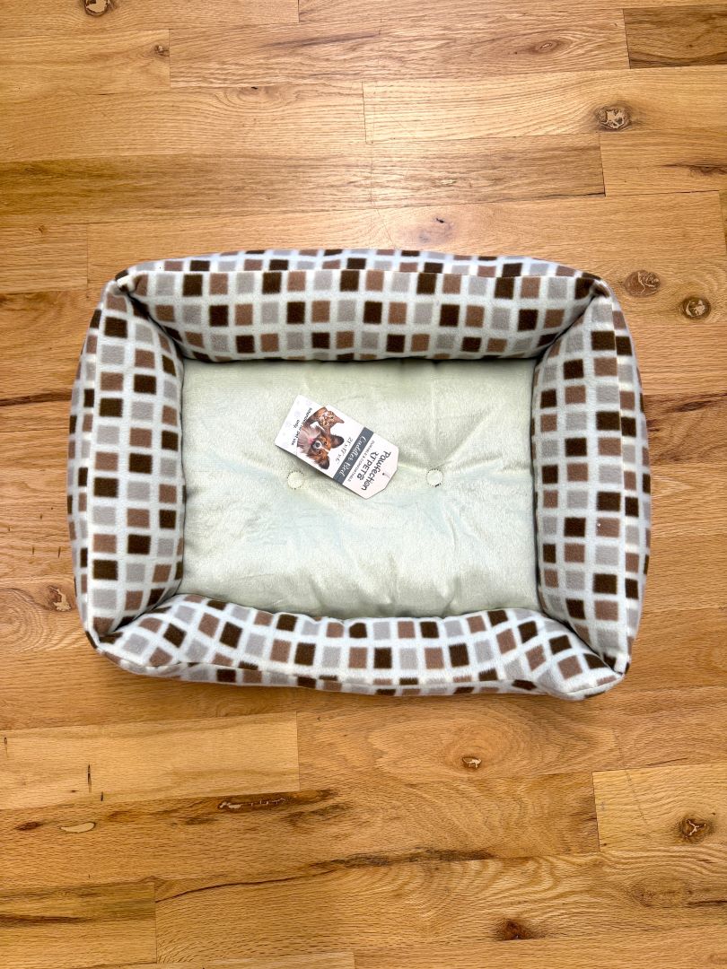 Provo Printed Flannel Pet Bed Asst. 21"/17"/6"