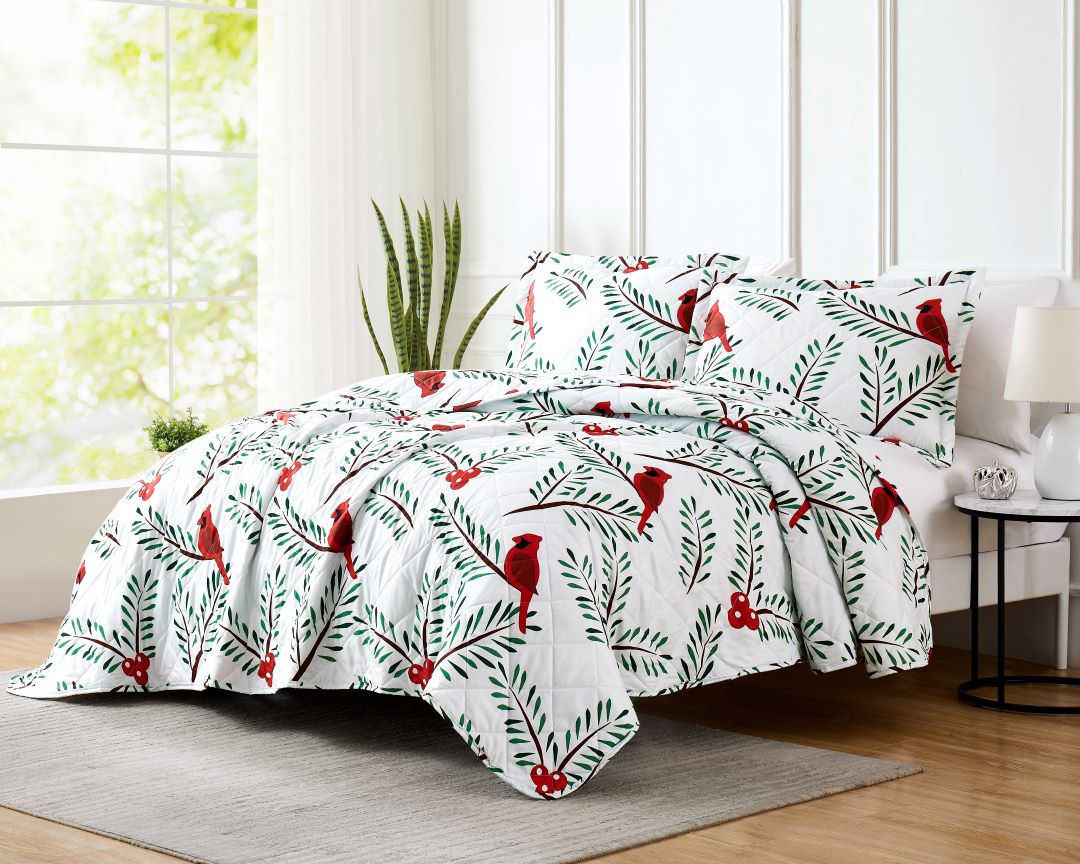 Holiday Cardinal 3pc. Reversible Quilt Set Queen