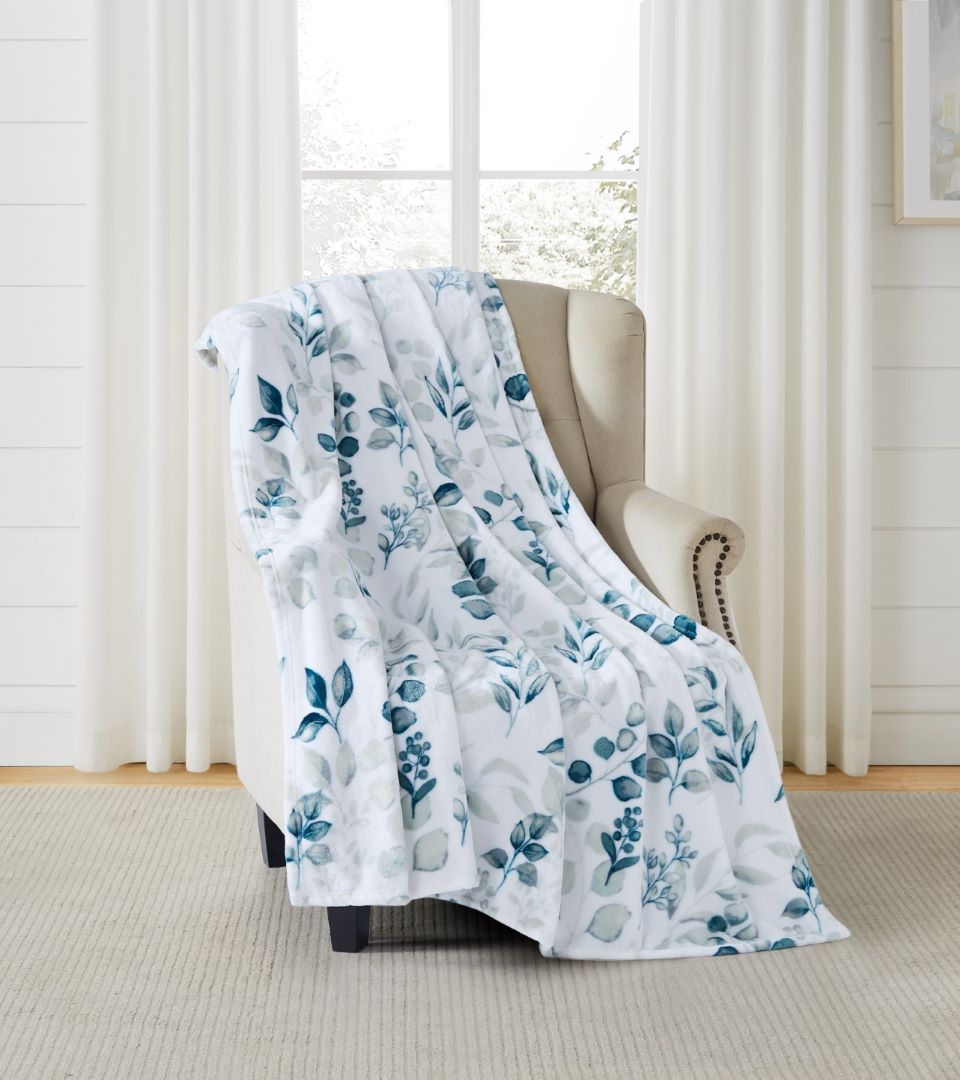 Melbourne Printed Flannel Throw 50"x70"