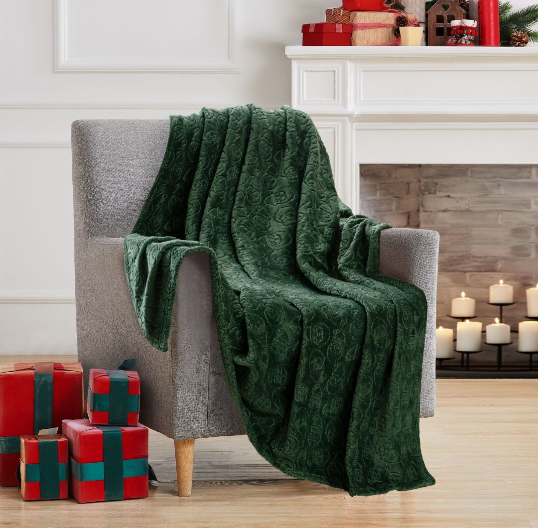 Santa Hat Emb Throw  50x70 Green