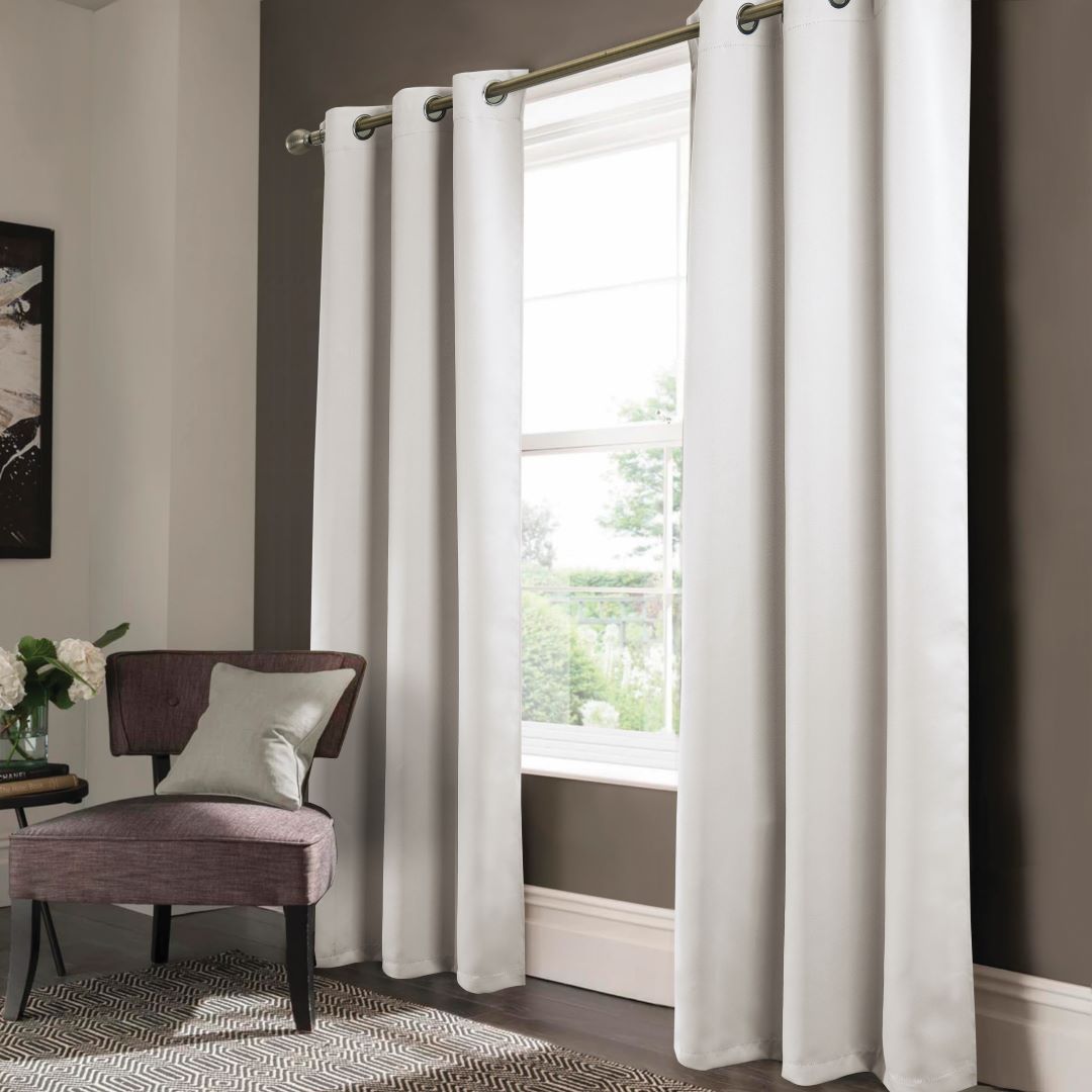 Anchorage Blackout Grommet Panel 90" White