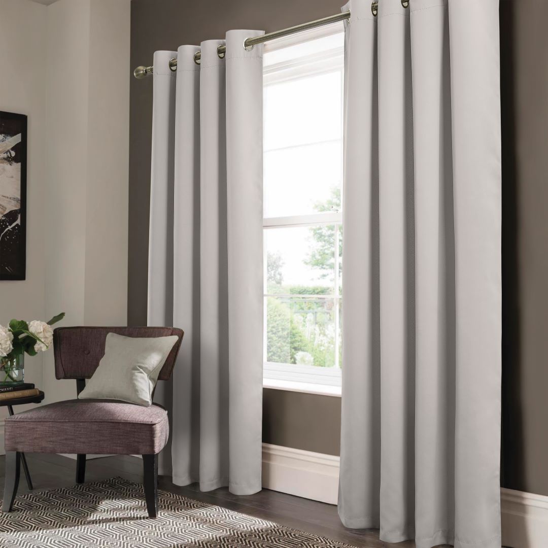 Anchorage Blackout Grommet Panel 90" Silver